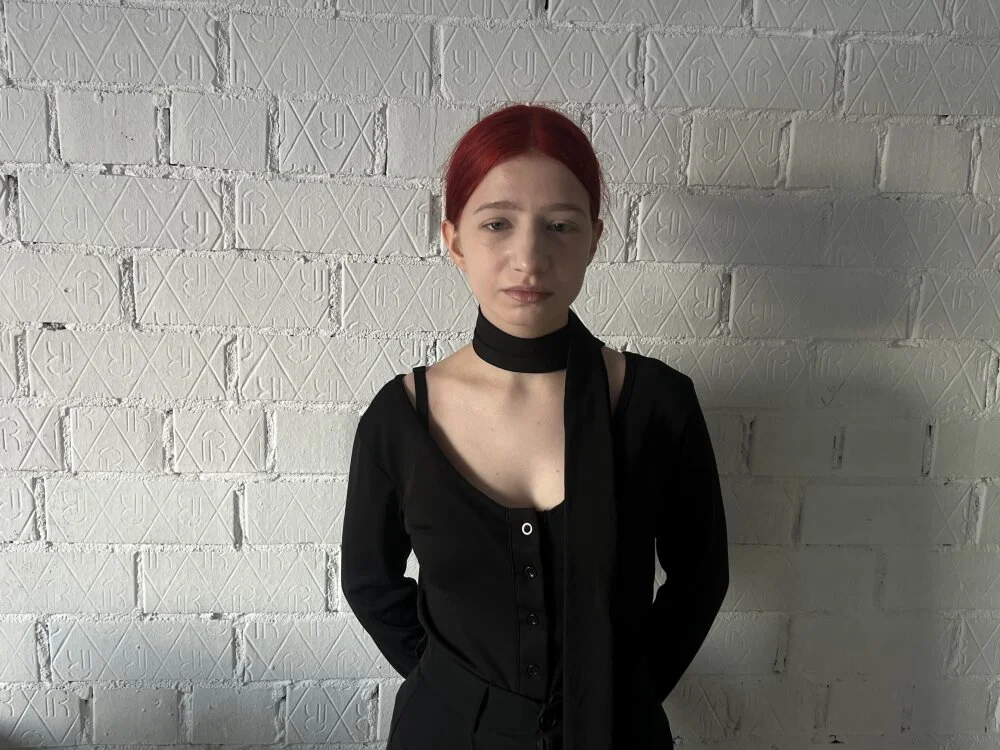 DelanaRyea's Offline XXX Chat