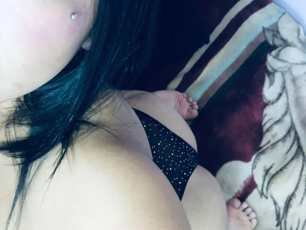 Offline XXX chat modela mady_short