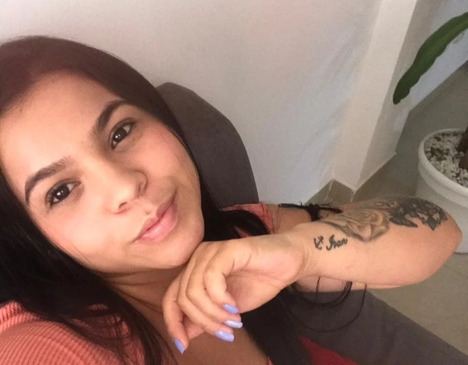 TheFa_GutierreZ's Offline Chat Room