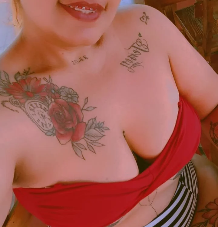 clarasex07's Offline Chat Room