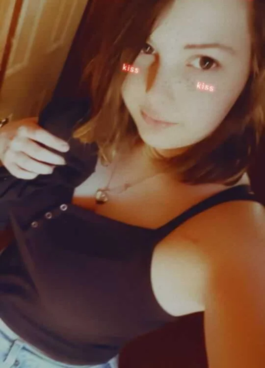 18andInoccent's Offline Chat Room