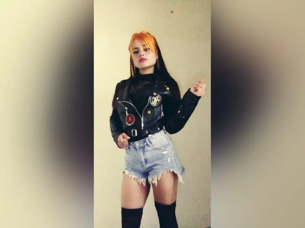 Chat +18 off-line de chantal_rusell