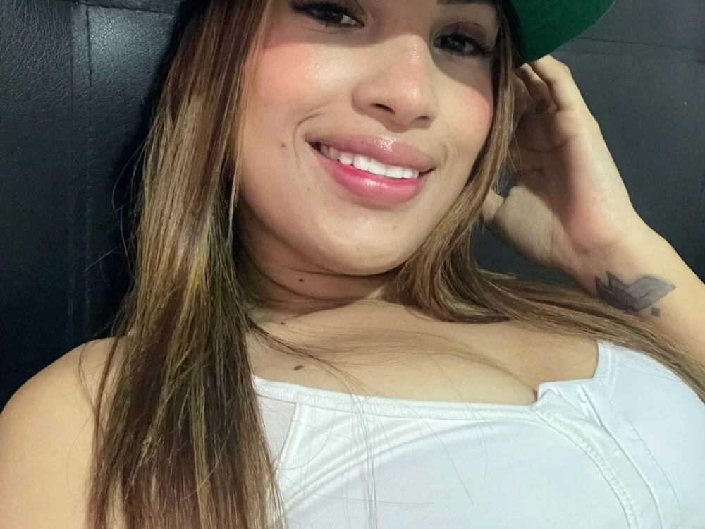 Chat +18 off-line de AlejandraBrewer