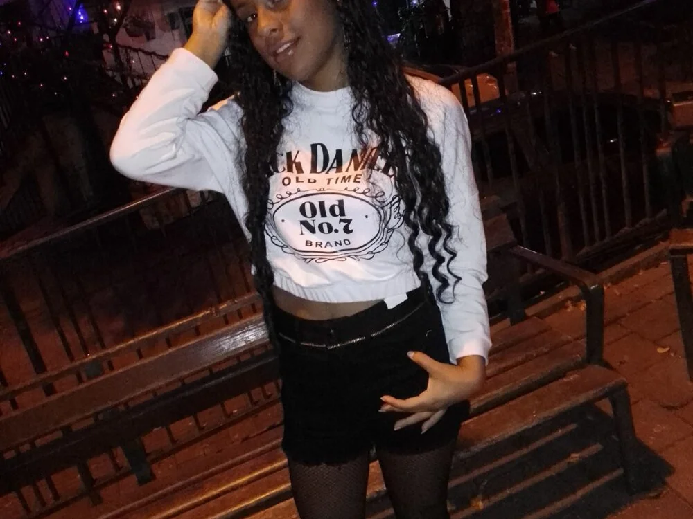 antonella_pink2 Chat XXX offline