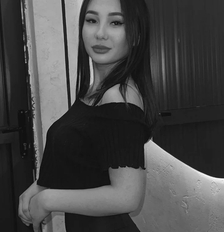 Lela_Lena offline chatrum