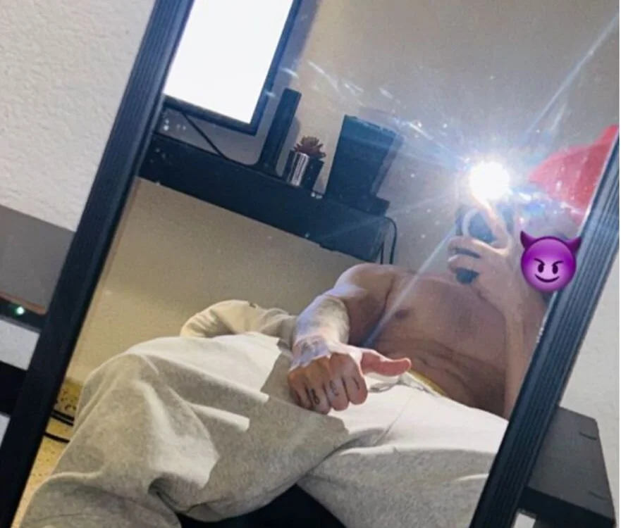 SebastianFZ offline XXX-chat