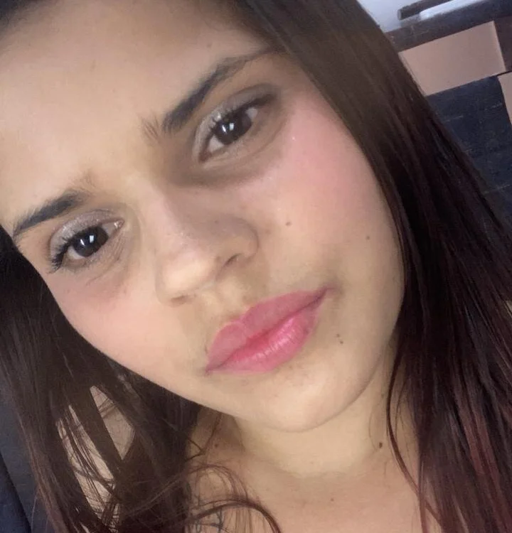 Ariel_hots cam model