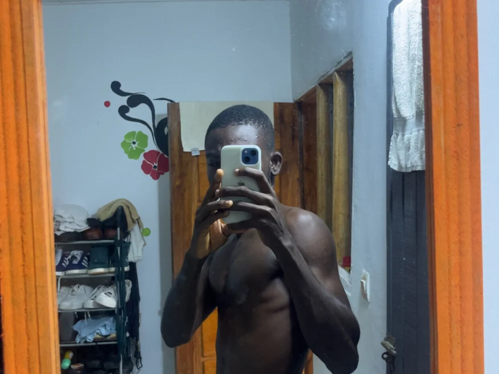 MenBlackxxxx's most recent online preview