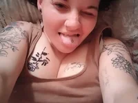 Farmgirl27's webcam live show