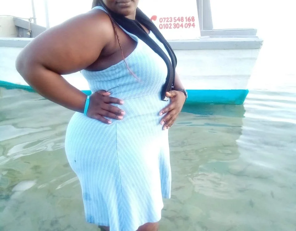Exotic_bbw's Offline Chat Room