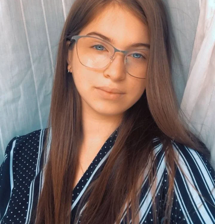 HaileyFlorence's Offline Chat Room