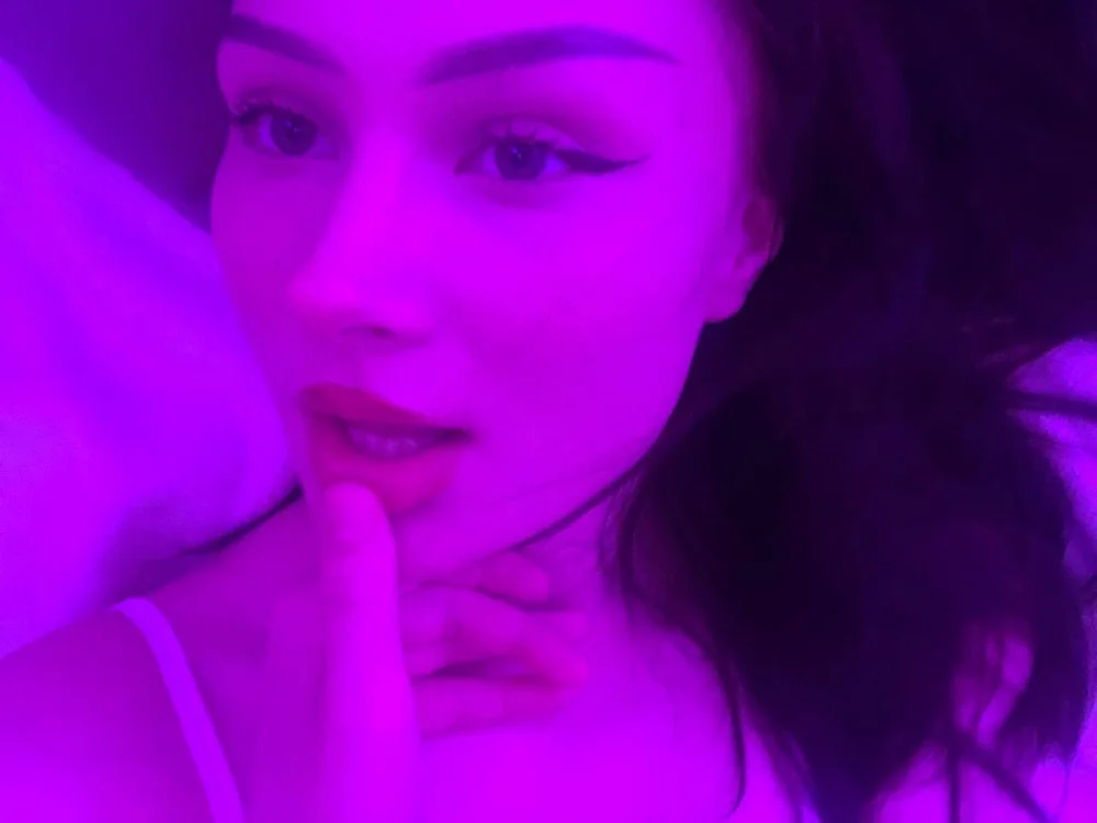 Jenn_Edwards' Offline Chat Room