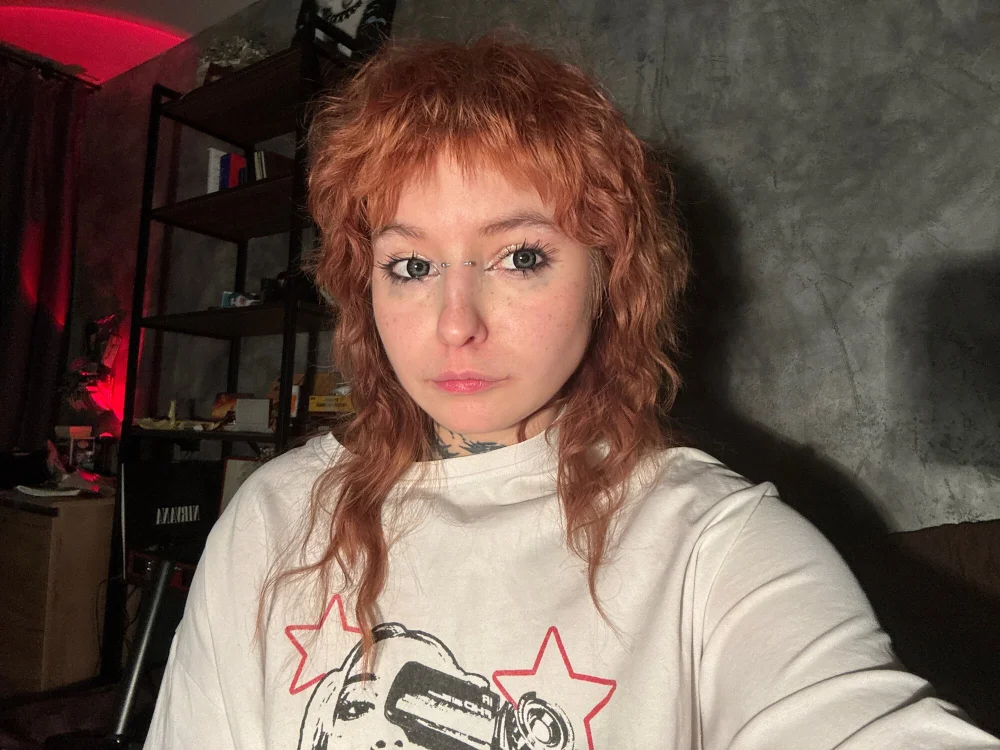 Lolygoth's Offline Chat Room