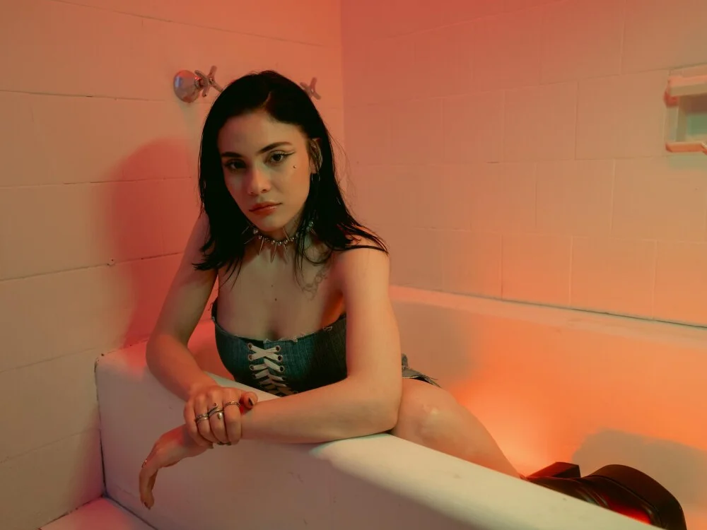 elanith_ Offline XXX Chat