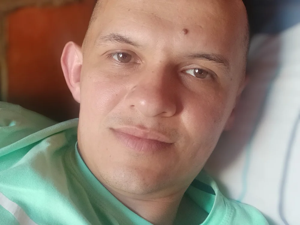 javi_yey offline chatrum