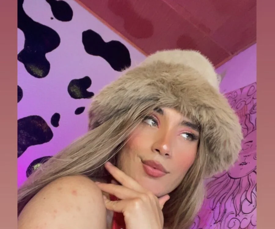 Офлайн-чат XXX brihanna-young