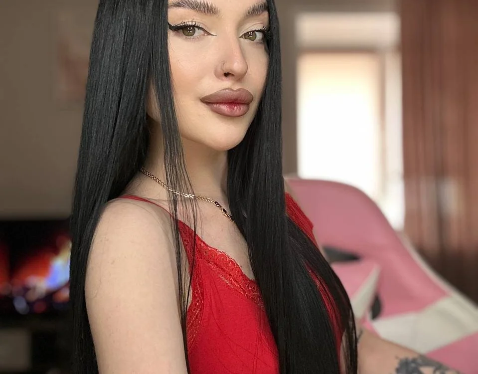Princessamira_1 offline XXX-chat