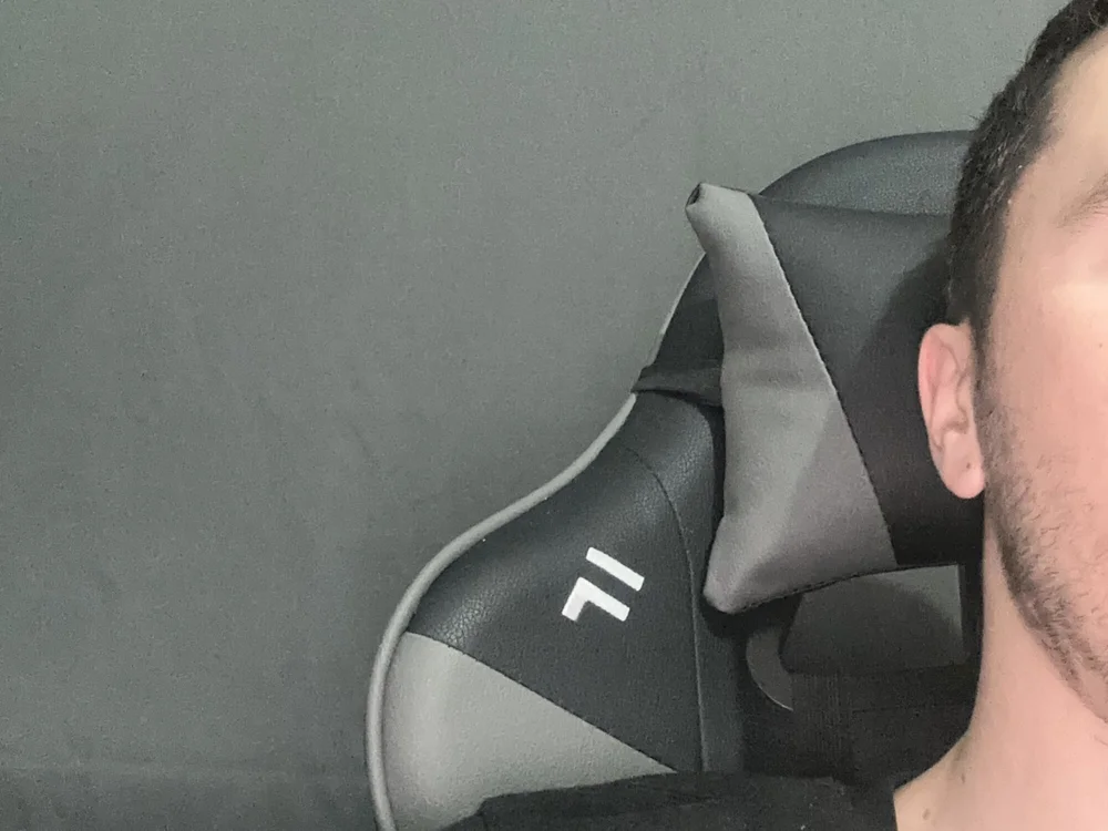 Pilot9191's Offline Chat Room