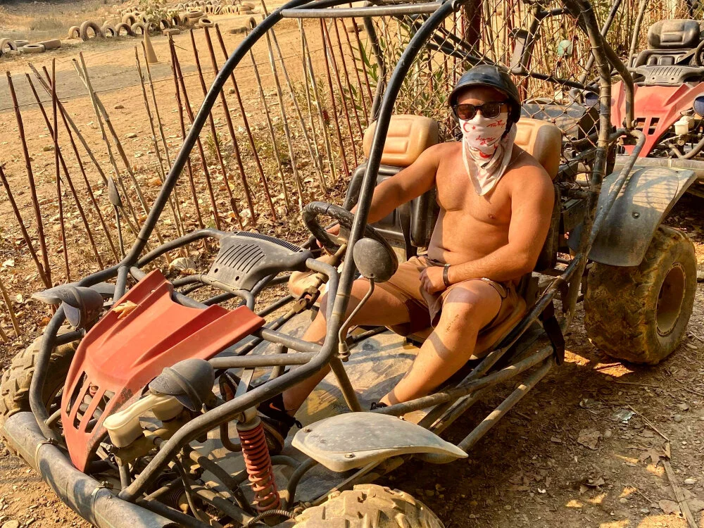 DominikBig28 離線 XXX 聊天