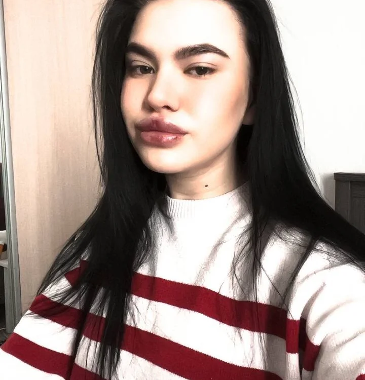 Peach_Pinkk offline chatrum