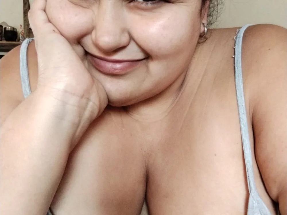 RocioSol's Offline Chat Room