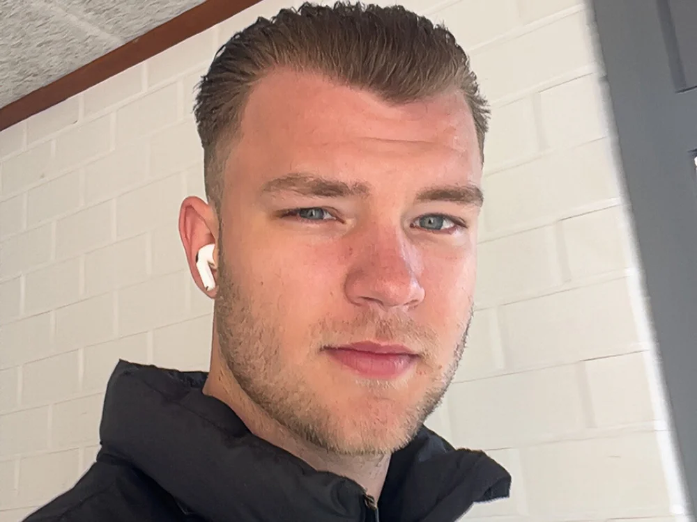 Offline chatovací místnost dylanbreur_