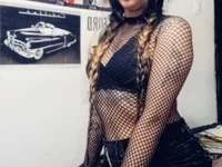 AngelinaPaker – Naživo XXX chat