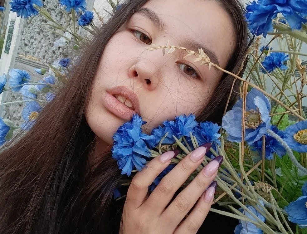 BridgetKell Offline XXX-chat