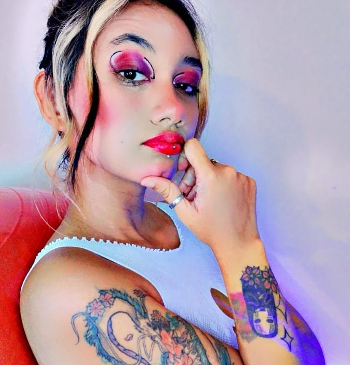 moon_cresiente's Offline XXX Chat