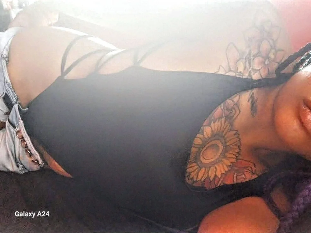 Hottanc's Offline XXX Chat