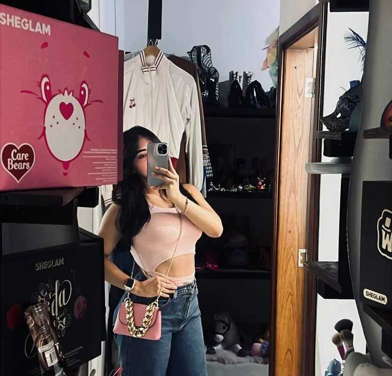 MarcyGionson's Offline XXX Chat