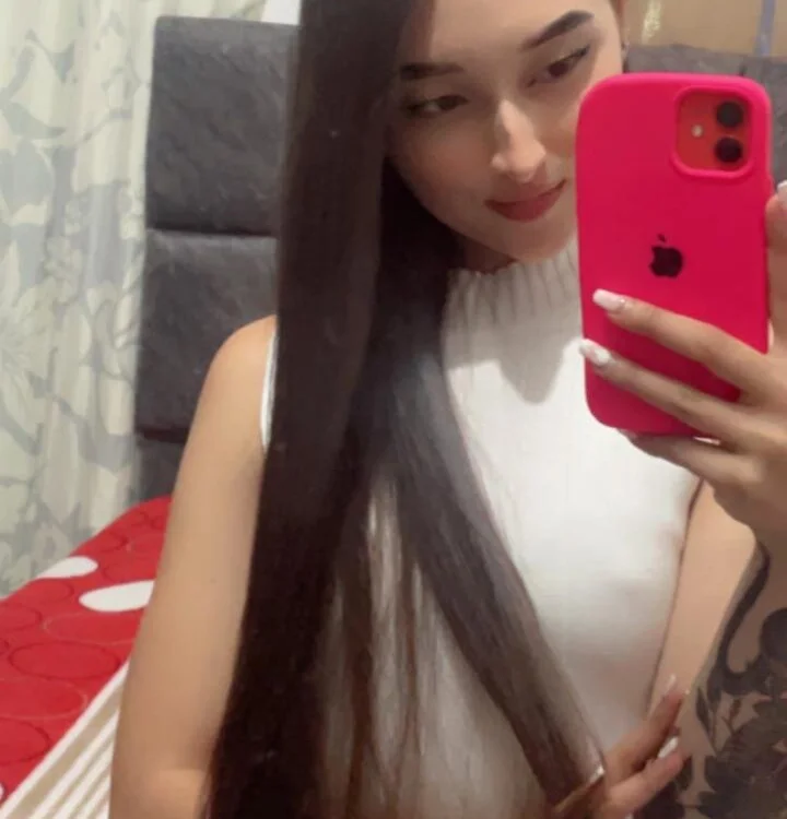 emily_fox7 offline chatrum