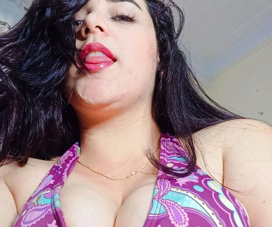 kendal_boobs' Offline XXX Chat