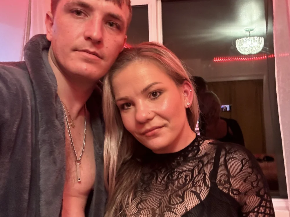 SpankMeDaddy123@xh's Offline XXX Chat