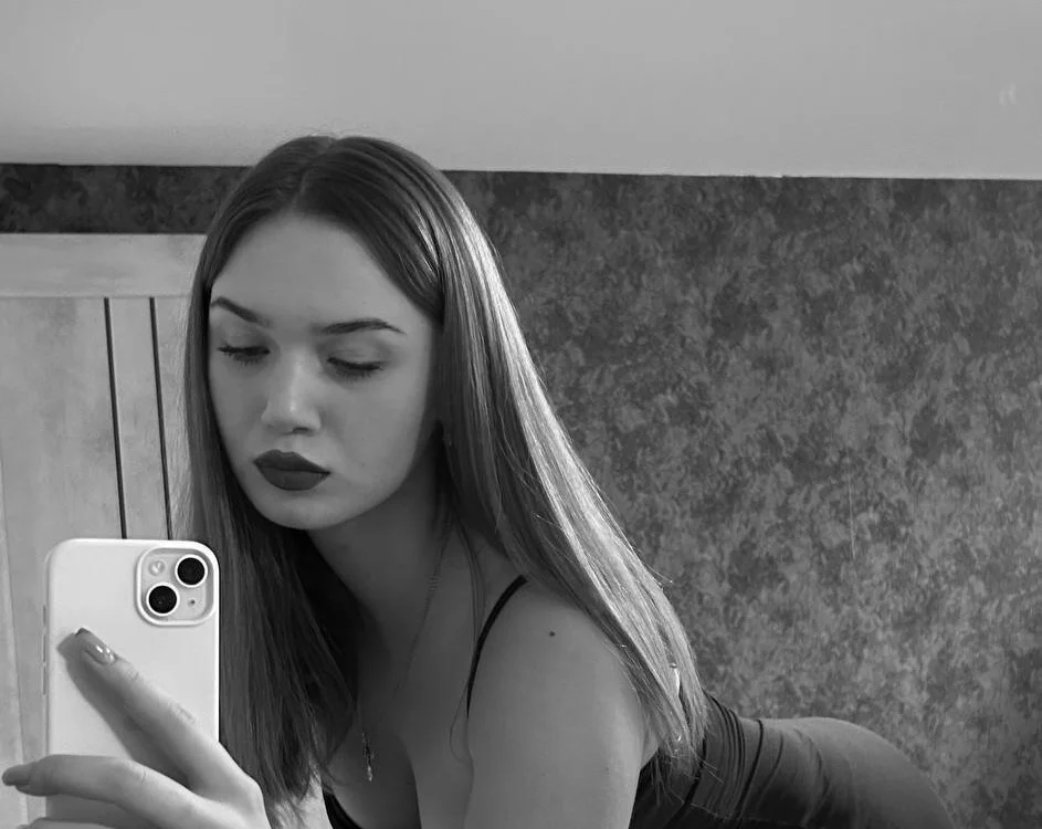 LynnEdmands' Offline XXX Chat