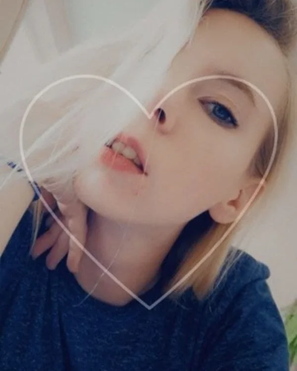 AllisonKeron's Offline Chat Room