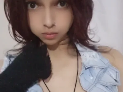 Conejita_Jugocita Male Shaven Online Cam Strip