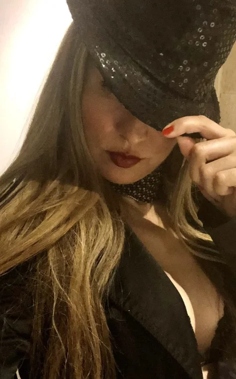 ExecutiveCharlotte offline chatrum