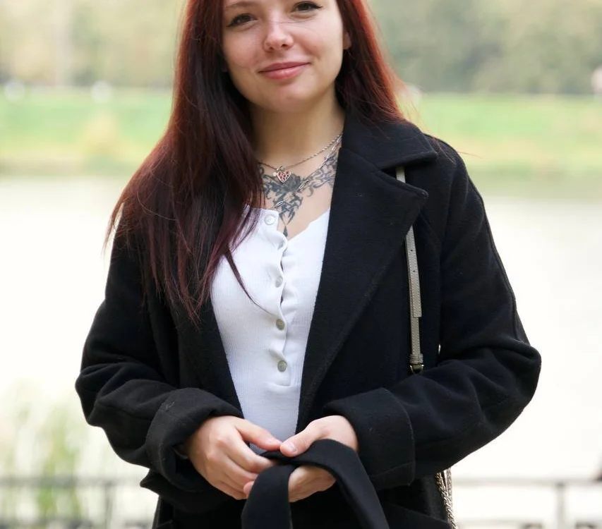 LorettaFelt offline chatrum