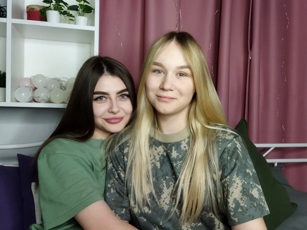 AmberlyBlake offline chatrum