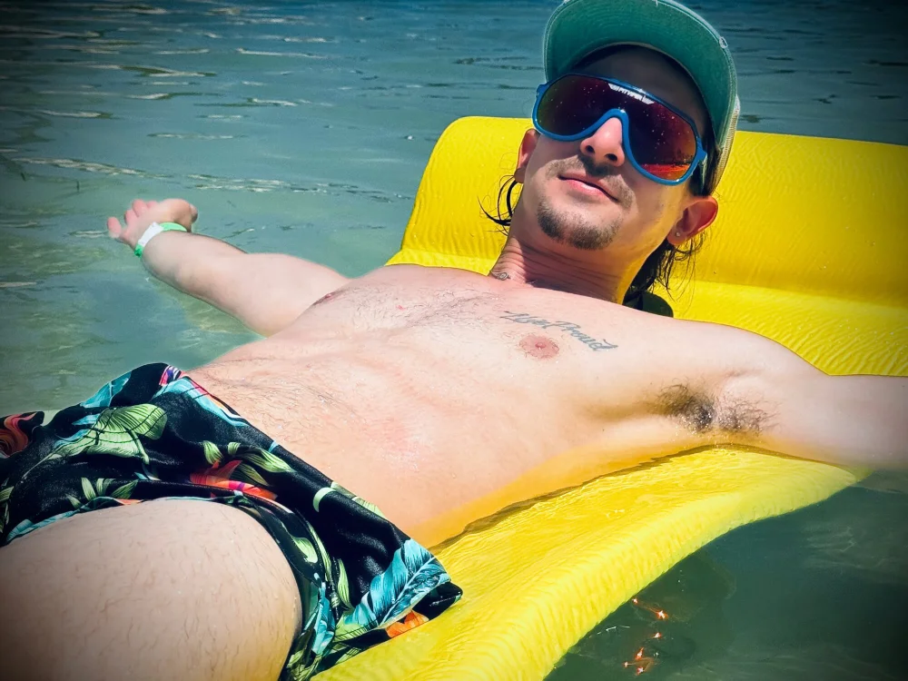 DylanBrook offline XXX-chat