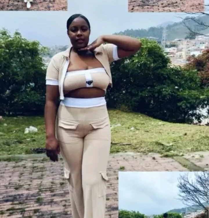 olivia_big_ass' Offline XXX Chat