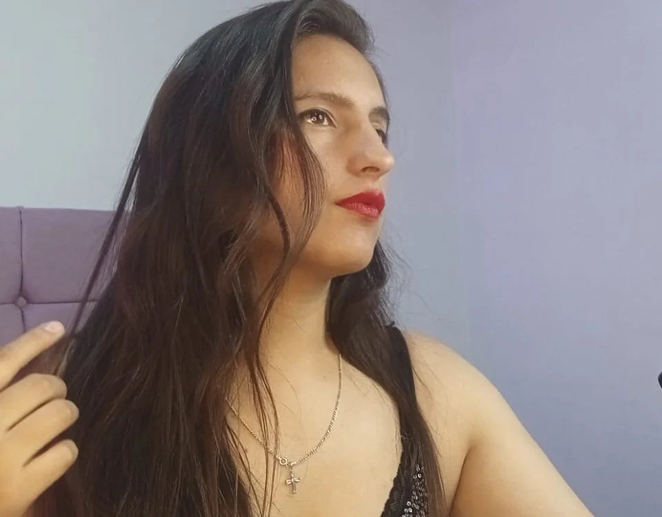 _lucia_777 離線 XXX 聊天