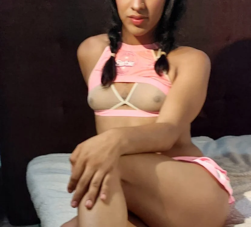 Chloe_Hughes offline chatrum