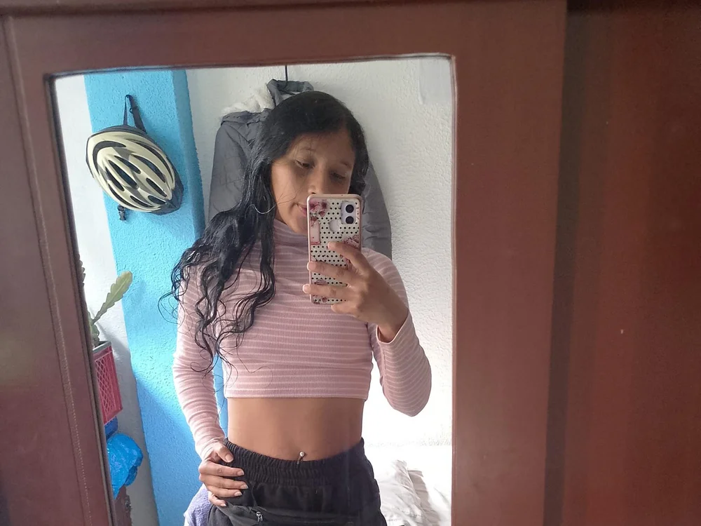 black_sirena's Offline XXX Chat