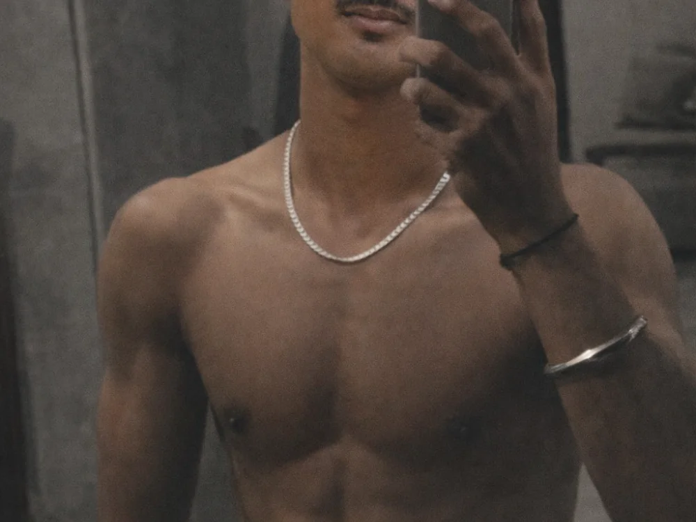 แชท XXX ออฟไลน์ของ aryanvfit