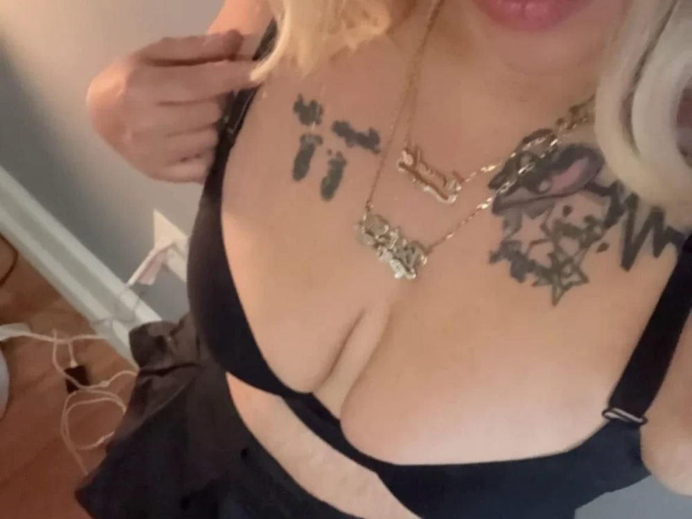 dimplesszs' Offline XXX Chat