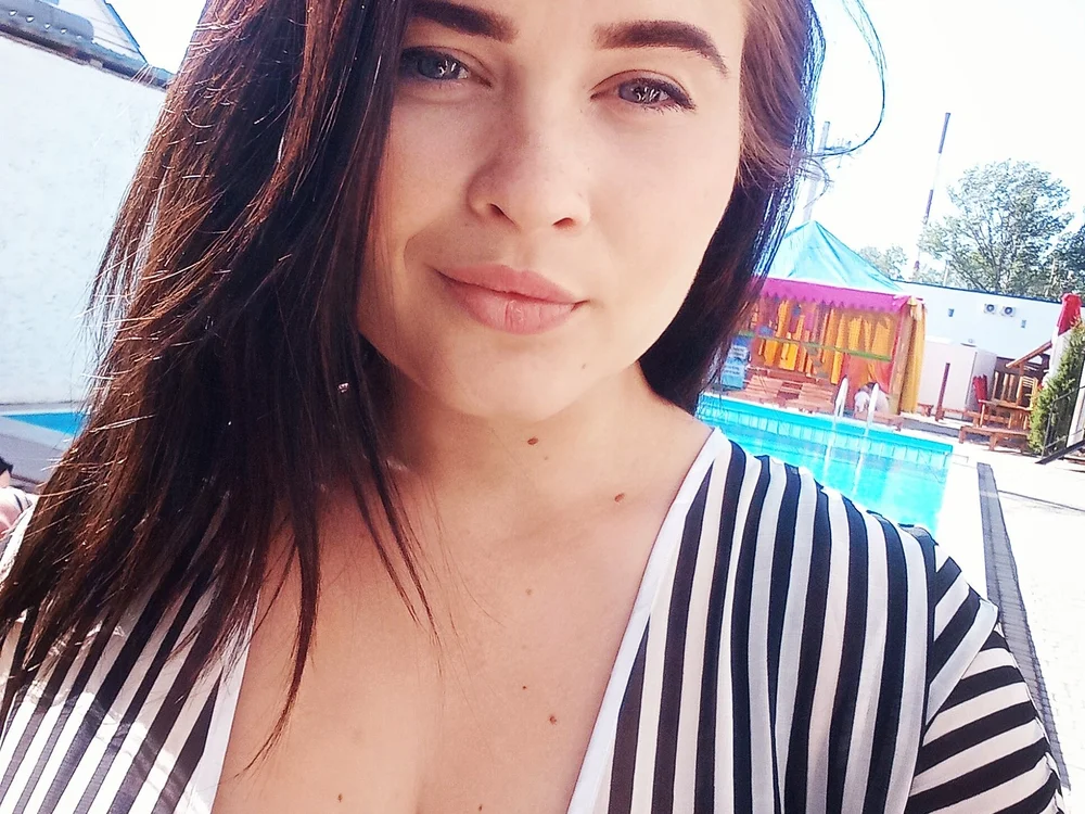Alex_hott_'s Offline XXX Chat
