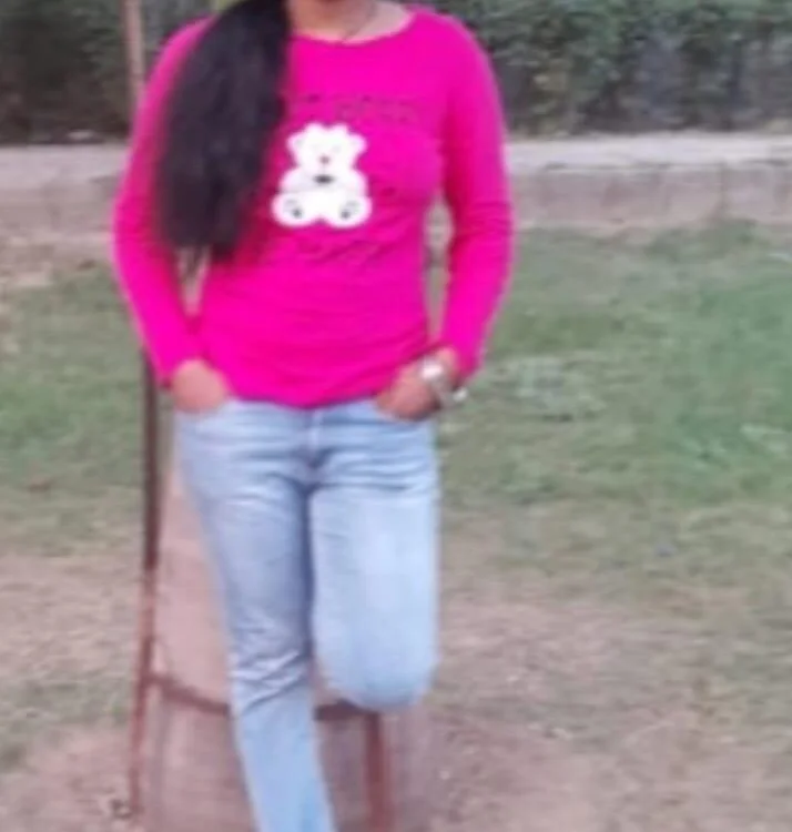 profile photo of HOT_KAMINI76