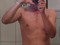 Piercedmanbalat's webcam live show